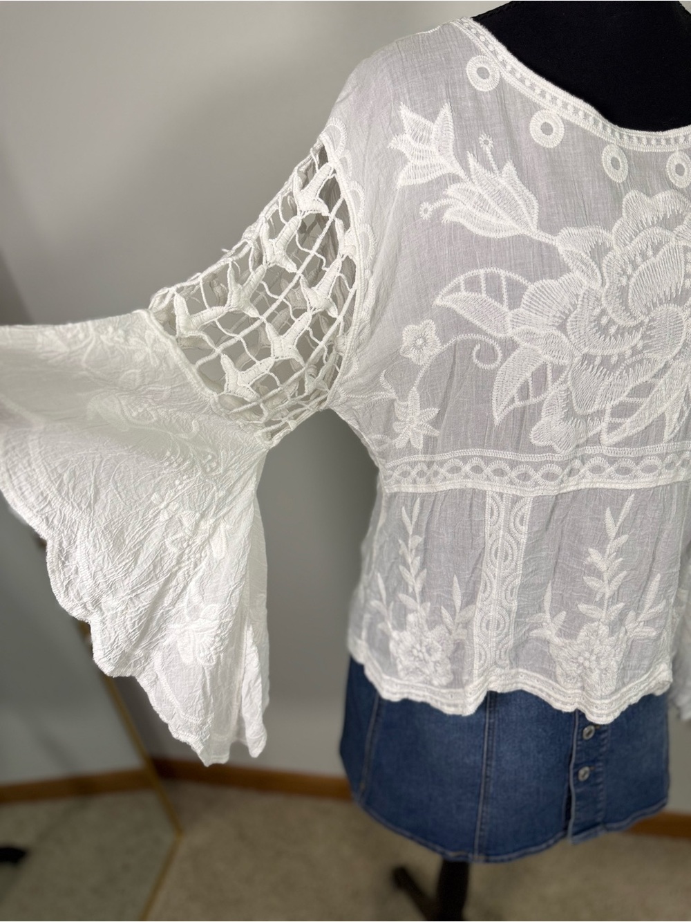 Coco + Carmen White Embroidered Cotton Boho Blouse Bell Sleeve S/M